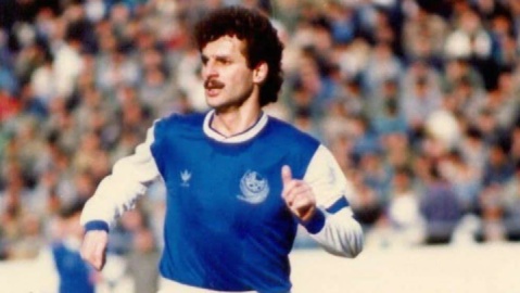 عکس تاریخی مربی استقلال در لباس پرسپولیس