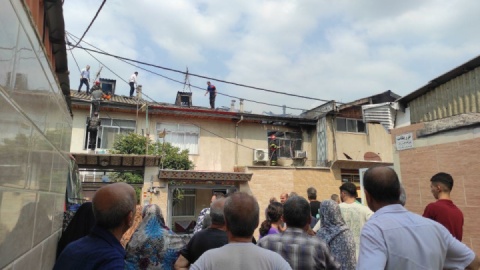 مهار آتش‌سوزی دو خانه ویلایی در رشت