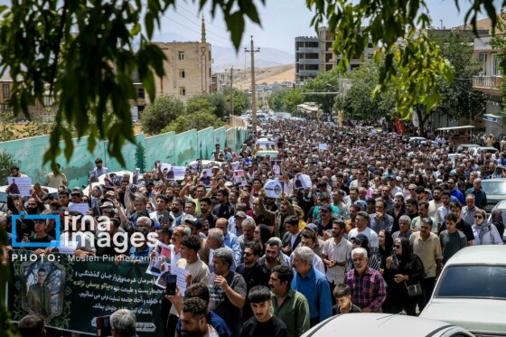 تشییع پیکر «چیاکو یوسفینژاد» فعال محیط زیست