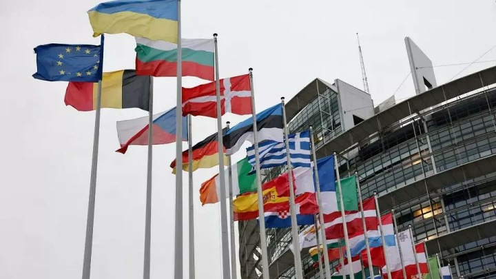 کشور فلسطین را به رسمیت بشناسید