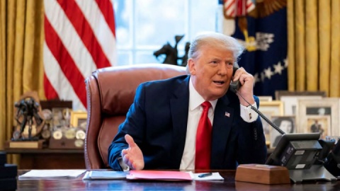 تماس بی‌پروتکل؛ دنیا در صف دایرکت ترامپ و نوبت بازی گلف