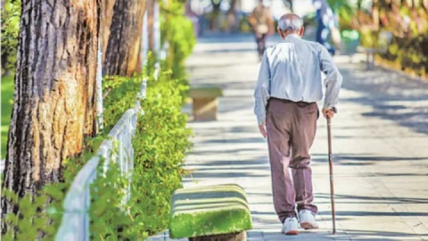 شکستنی است؛ احتیاط کنید!