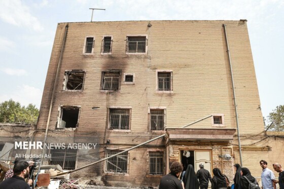 بازدید اصحاب رسانه از زندان اوین