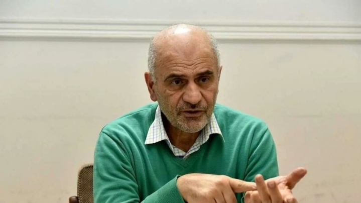 فرشاد مؤمنی