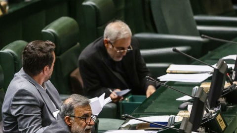 وزارت خارجه مکلف به تهیه بانک اطلاعات ایرانیان خارج از کشور شد