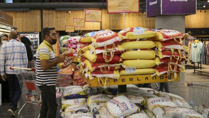 ارز ترجیحی کالاهای اساسی حذف نمی‌شود