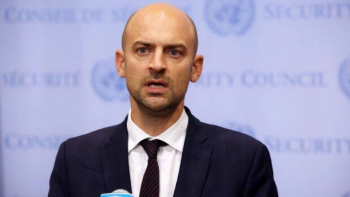 عباس متعهد شده است که کشور فلسطین تهدیدی برای اسرائیل نخواهد بود