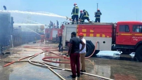 آتشسوزی انبار ضایعات شرکت آبفا در کرمانشاه/ آتشسوزی مهار شد