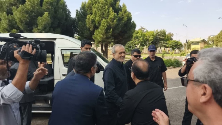 رییس جمهور وارد زنجان شد