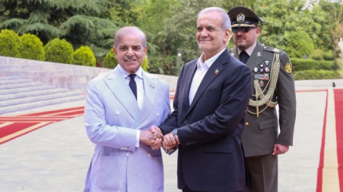 رئیس جمهور ایران فردا (شنبه) به پاکستان سفر می‌کند