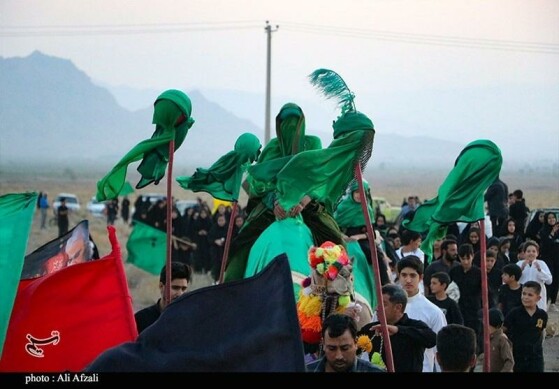 حرکت نمادین ورود کاروان اسرای کربلا به شام در ده‌زیار کرمان