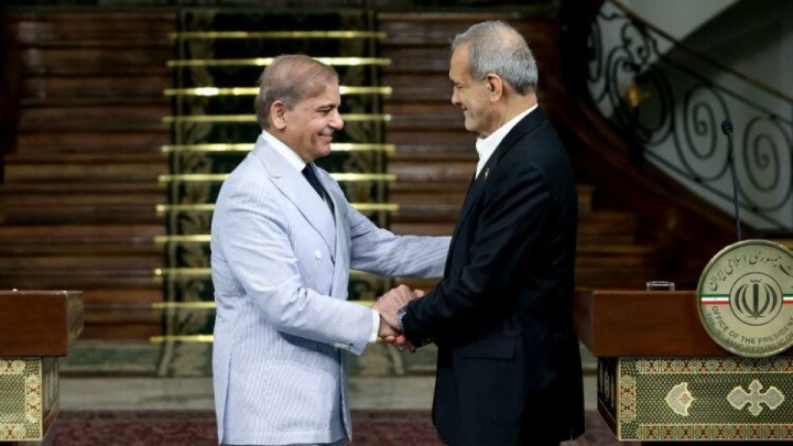 سفر پزشکیان به اسلام‌آباد از نگاه رسانه‌های پاکستانی