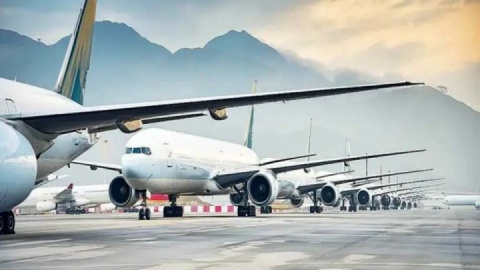 نیاز کشور به ۲۰۰ هواپیمای فعال/ کاهش سن ناوگان به زیر ۲۸ سال