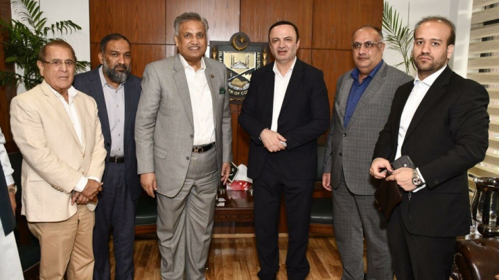 دعوت از جامعه بازرگانی پاکستان برای سرمایه‌گذاری در مناطق آزاد ایران