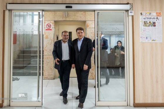 بازدید معاون سیاسی وزیر کشور از روزنامه ایران