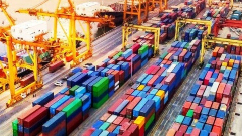 افزایش ۲۲ درصدی صادرات به اوراسیا در بهار امسال/ اقلام غیرضروری در واردات دیده نمی شود