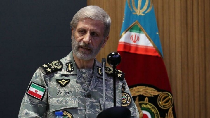 تهدید دشمن را تمام شده تلقی نمی کنیم