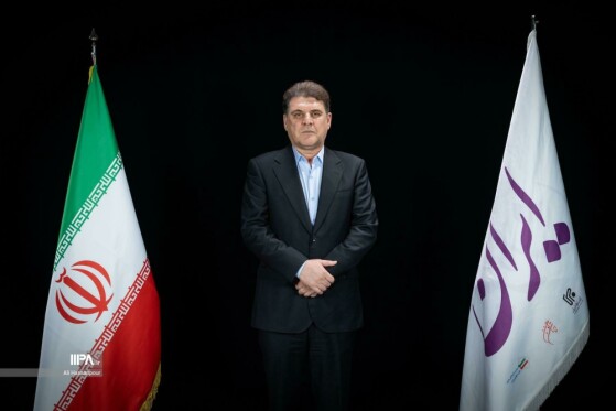 بازدید معاون سیاسی وزیر کشور از روزنامه ایران