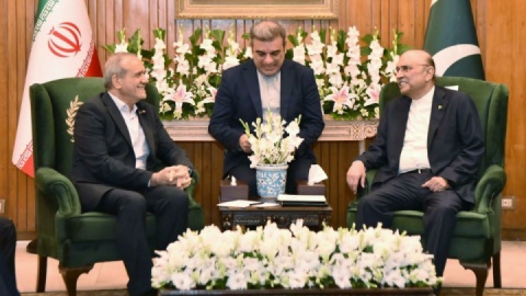 زرداری از شجاعت ملت ایران در جنگ ۱۲ روزه اسرائیل تمجید کرد