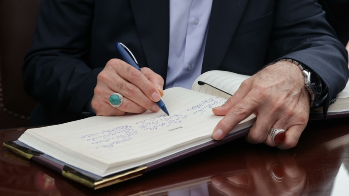 برادری بین کشورهای اسلامی، فراتر از مناسبات سیاسی است