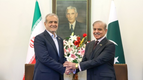 ۱۲ سند همکاری میان ایران و پاکستان در حوزه‌های مختلف امضا شد