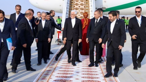 معاون اول رئیس جمهور وارد ترکمنستان شد