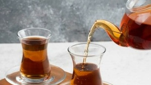 چای خشک را بشویید و فقط تازه دم بخورید