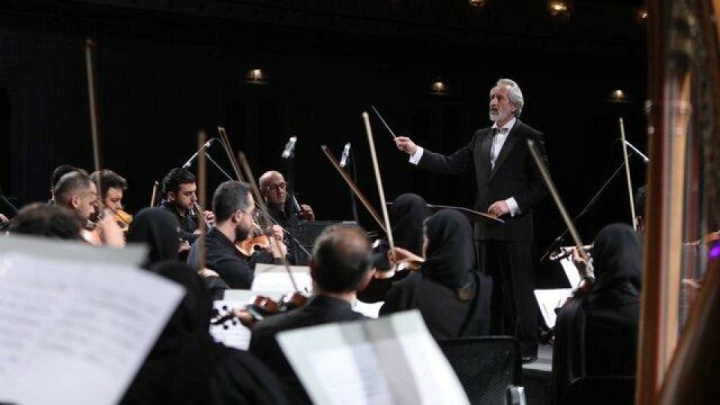 ارکستر موسیقی ملی ایران «گلگون» می‌شود