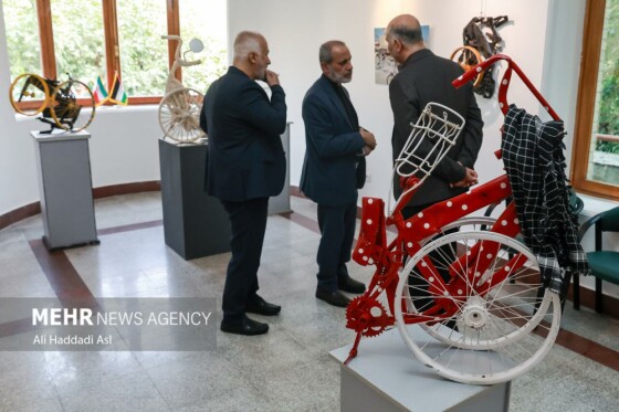 افتتاح نمایشگاه دوچرخه و کودکان غزه