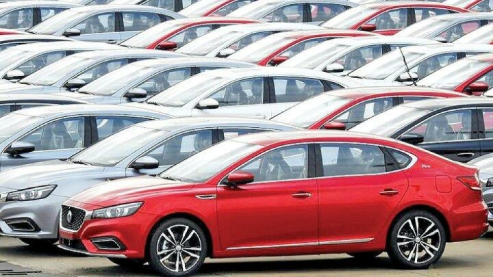 واردکنندگان خودرو خواستار رفع ابهام و تسریع در اجرای تصویب‌نامه واردات خودرو شدند