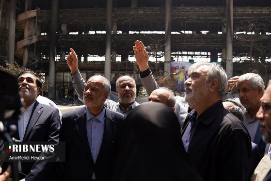 بازدید اعضای کمیسیون امنیت ملی مجلس از ساختمان شیشهای رسانه ملی