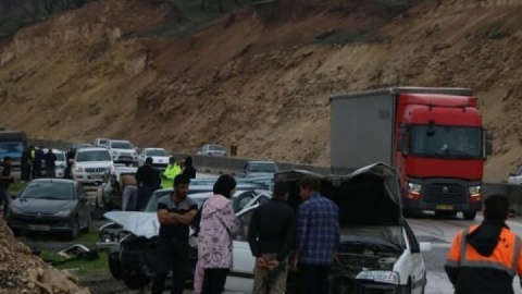 ۳ کشته و ۵ مصدوم در تصادف مرگبار محور دهلران