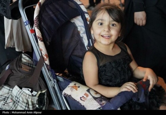 حضور کودکان در مسیر اربعین