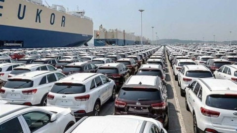 ابهام در واردات خودرو را بر طرف کنید