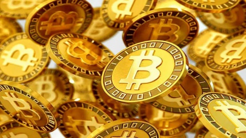 بیتکوین با تنشهای تعرفهای سقوط کرد