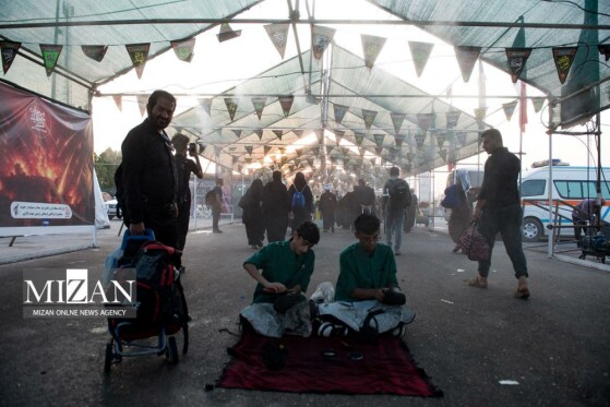 عبور زائران اربعین حسینی از مرز شلمچه