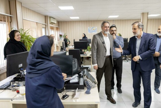 بازدید رییس سازمان سینمایی کشور از روزنامه ایران