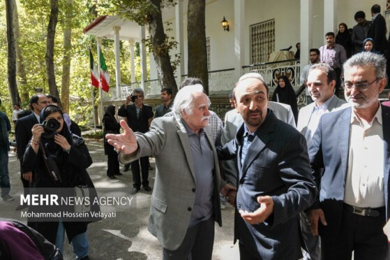 مرحوم استاد محمود فرشچیان