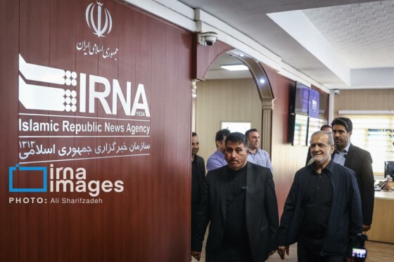 حضور سرزده رئیس‌جمهور در خبرگزاری ایرنا