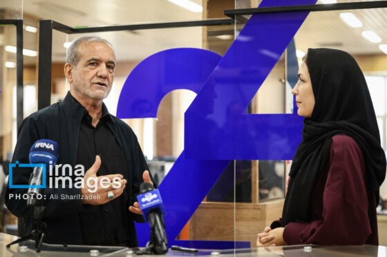 حضور سرزده رئیس‌جمهور در خبرگزاری ایرنا