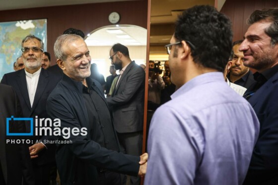 حضور سرزده رئیس‌جمهور در خبرگزاری ایرنا