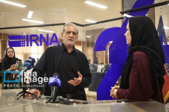 حضور سرزده رئیس‌جمهور در خبرگزاری ایرنا