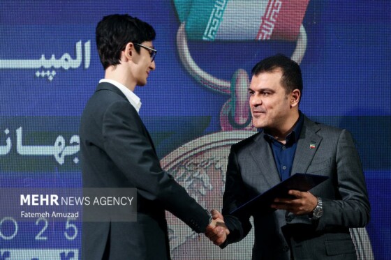 مراسم تجلیل از مدال آوران المپیادهای جهانی