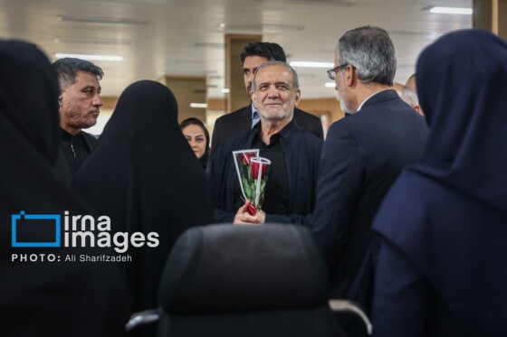 حضور سرزده رئیسجمهور در خبرگزاری ایرنا