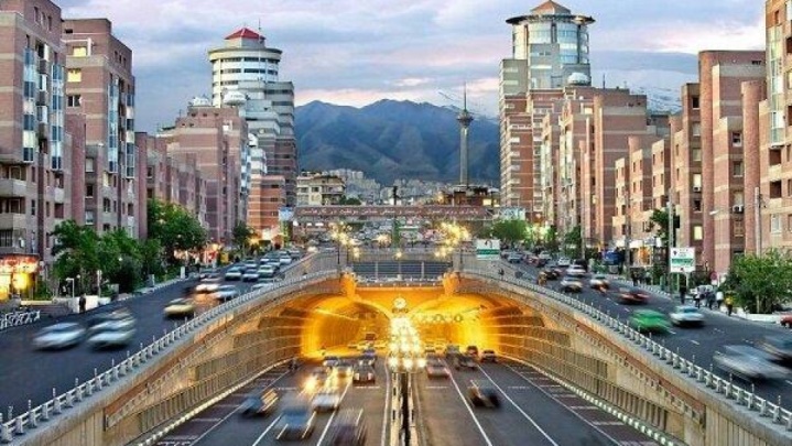 هر دو مسیر تونل توحید تهران امشب مسدود است