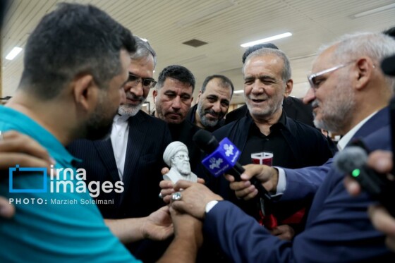 حضور سرزده رئیسجمهور در خبرگزاری ایرنا