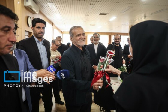 حضور سرزده رئیسجمهور در خبرگزاری ایرنا