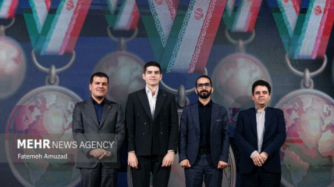 گزارش تصویری/ مراسم تجلیل از مدال آوران المپیادهای جهانی