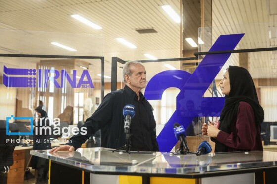 حضور سرزده رئیسجمهور در خبرگزاری ایرنا