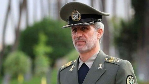 امیر سرلشکر حاتمی به علی لاریجانی تبریک گفت